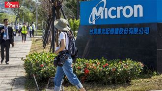 台積電、美光為何砸錢買群創、友達廠房?一文看懂面板雙虎轉型之路