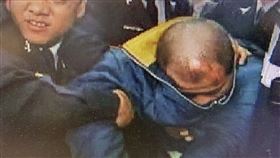 嗆見一個殺一個！洪明聰燒岳家釀4死5傷慘劇　開3槍才伏法