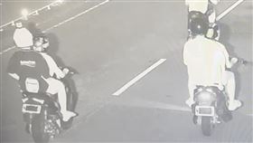 台中7機車牌全遮擋！12男女：因好玩很屌