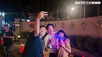 四叉貓北所聲援柯文哲？　酸喊了這段話