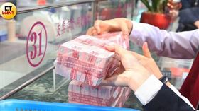 9月3日當天全台被詐騙金額高達5.6億元。（圖／趙世勳攝）