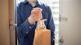 爆料公社app/匿名館,喝酒,斷片,外送員,（示意圖、非當事者／pixabay）