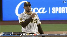▲教士終結者蘇瓦瑞茲（Robert Suarez）慘挨逆轉滿貫砲。（圖／翻攝自MLB官網）