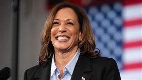 李赫特曼（Allan Lichtman）預測賀錦麗將勝選 圖／翻攝自Kamala Harris臉書