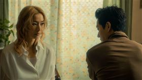 《愛情城事》鄭秀文（左）劉冠廷演夫妻。（圖／華映娛樂提供）