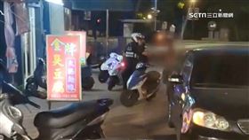 疑不滿臭豆腐炸太久 醉漢亮美工刀街頭大鬧