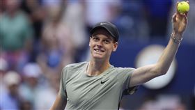 ▲辛納（Jannik Sinner）闖進美網男單決賽，成為義大利網壇第1人。（圖／美聯社／達志影像）