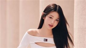 人氣當紅女偶像張員瑛驚傳翻車。（圖／翻攝自IG）