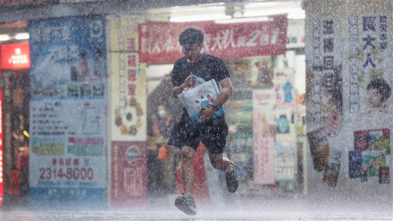 3縣市豪、大雨特報！花蓮大雷雨狂轟1小時