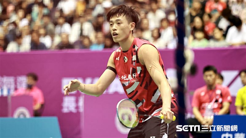 台北羽球公開賽男子單打決賽,台灣選手林俊易。(圖/記者劉彥池攝影)