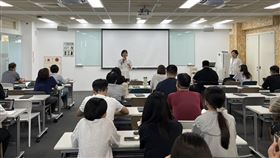 高市青年淨零專班培養人才  鎖定大學生高雄市政府為培養執行淨零減碳方案人才，繼培訓政府官員和業界人士，20日推出以學生為對象「青年淨零能力建構專班」。（高市環保局提供）中央社記者洪學廣傳真  113年7月20日