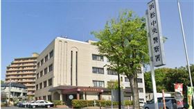 不滿旅館服務！　日本女奧客逼外籍女員工「下跪」遭警逮捕