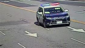 張姓男子被發現陳屍台北市信義區ATT 4 Fun大樓廁所，警方趕往處理。（圖／翻攝畫面）