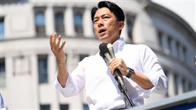 小泉進次郎宣布參選日本自民黨總裁（黨主席）後，馬上就面對記者辛辣提問洗。（圖／翻攝自小泉 進次郎粉專）