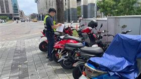 豐原,台中,豐原火車站,機車,違停,罰單,取締（圖／翻攝畫面）