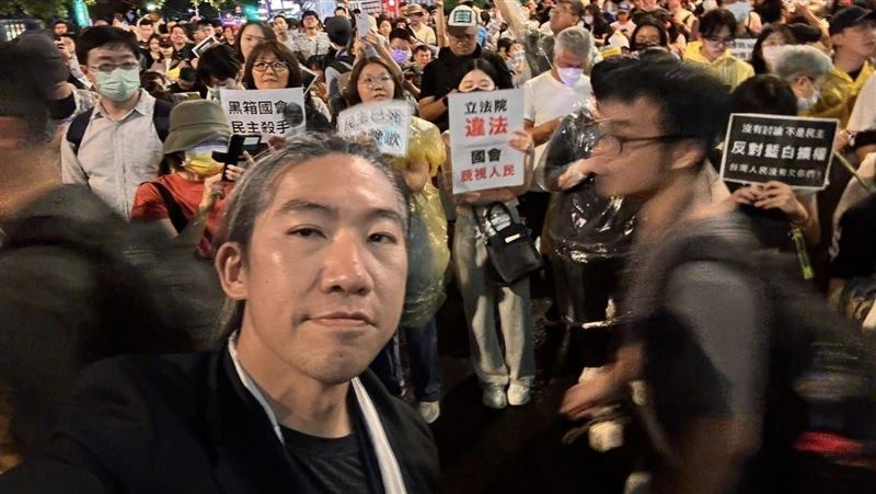 捐柯10萬不見了？陳智菡打臉　史書華回嗆