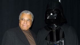 詹姆斯厄爾瓊斯（James Earl Jones）。（圖／翻攝自X）