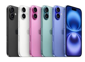 蘋果公司9日舉辦秋季發表會，推出內建AI功能的iPhone 16手機系列。圖為6.1吋iPhone 16，有黑、白、粉、綠、藍5種顏色。（圖／翻攝自蘋果YouTube網頁youtube.com）