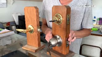 防闖空門　專家2招破解卡片、寶特瓶開鎖