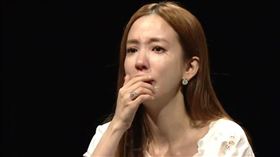 藝人愛雅在《你好，我是誰2》分享照顧失智父親的經驗。（圖／大愛提供）