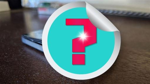 用戶驚見「iPhone半炸開」全場喊：快丟掉