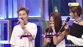 孫耀威（左）曾現身節目幫妹妹站台。（圖／翻攝微博）