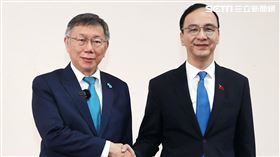 國民黨主席朱立倫、民眾黨主席柯文哲政黨協商會議。（圖/記者邱榮吉攝影）