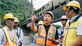 交長陳世凱視察蘇花路廊災後復建工作
（圖／交通部提供）