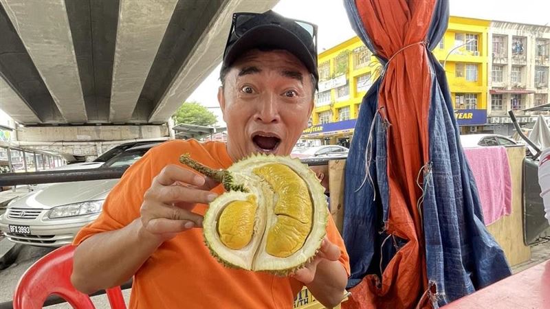 獨／才離婚淨身出戶　憲哥爆定居大馬回應