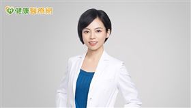 衛福部雙和醫院神經內科暨睡眠中心主治醫師官怡君呼籲，睡眠呼吸中止症有許多潛在風險，若未治療，罹患心血管疾病、中風、失智的機率可能會增加，若有相關症狀應盡快就醫檢查。