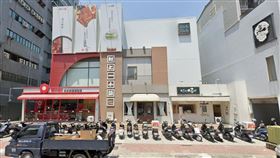 旗下餐廳包括「村上一小鍋」、「米米碳燒排骨」及「茶哺茶哺」
翻攝自Google Maps