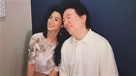 李蒨蓉（左）2004年與富商李德立結婚育有兩子。（圖／翻攝臉書）