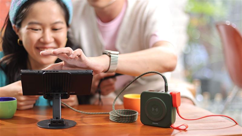 新多合一隨充發表　體積小1成、充電快33%