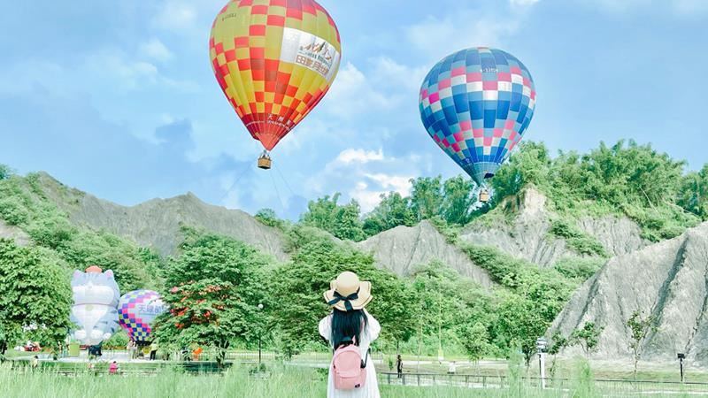 親子旅遊首選！高雄愛‧月熱氣球浪漫升空