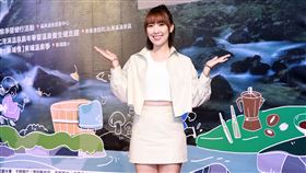 李懿現身看來小腹微凸，遭疑懷孕。（圖／伊林提供）