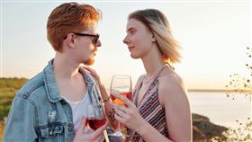 不結婚也不想穩交，那些定不下來的人都在想什麼？（圖片來源：pexels）