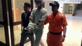 海巡署人偵訊後將王男移送至新北地檢署複訊。（圖／翻攝畫面）