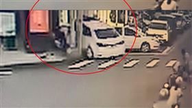 雲林飛車追逐撞6車路人斷肢　恐怖撞瞬曝（圖／翻攝畫面）