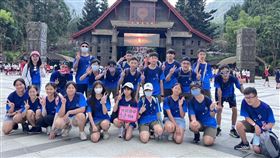 竹市光武國中畢旅不帶手機  專注旅行互動更多新竹市光武國中2024年安排超過400名國三學生不帶手機參加畢業旅行，雖有部分學生反彈，但經學生同儕影響，多數皆願意執行，校長黃信騰13日受訪表示，放下手機後學生們互動增多，也提升參與活動的專注度。（新竹市光武國中提供）中央社記者郭宣(文三)傳真  113年9月13日