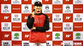 ▲味全龍先發投手徐若熙6.1局無失分拿下勝投，賽後獲選單場MVP。（圖／記者劉彥池攝影）