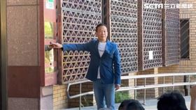 被爆騷擾曾姸潔！鍾小平現身北檢提告　曬「關鍵對話」怒嗆：政治操作。（圖／記者鍾昀軒攝影）