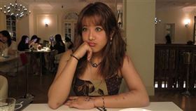 梧桐妹穿搭相當前衛。（圖／翻攝自梧桐妹IG）