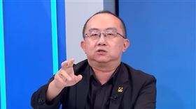 周偉航說，太陽花學運的時候，黃國昌當時很堅持要攻佔景福門。