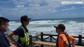 ▲台東長濱鄉外海近烏石鼻漁港，今天（17）上午獲報，疑有航空器墜海，警消會同海巡等單位前往搜救。（示意圖／翻攝畫面）