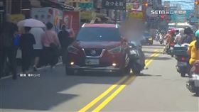  蔣公路攤販區男逆向撞車門! 挨酸