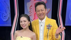 熊熊曬出與徐乃麟合照，並恭喜64歲生日。（圖／翻攝自熊熊FB）