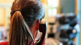 打電話（示意圖／Pixabay）