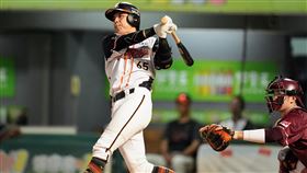 ▲陳重羽揮出3分砲。（圖／統一獅提供）