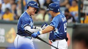 ▲張育成揮出2分砲。（圖／富邦悍將提供）