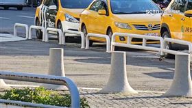 5人搭小黃1人100元! 學生控:司機多收一百沒退錢 計程車